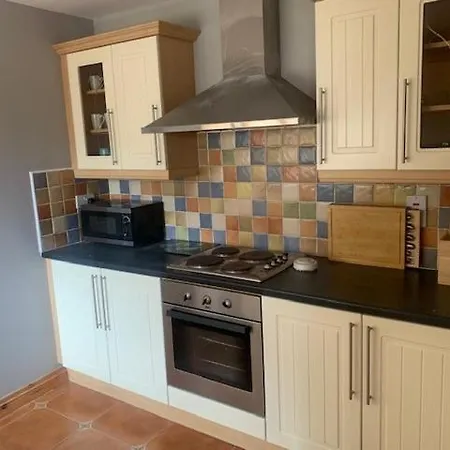 No 14 Village House, Sneem, 4 Bedrooms *