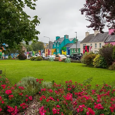 No 14 Village House, Sneem, 4 Bedrooms Sneem