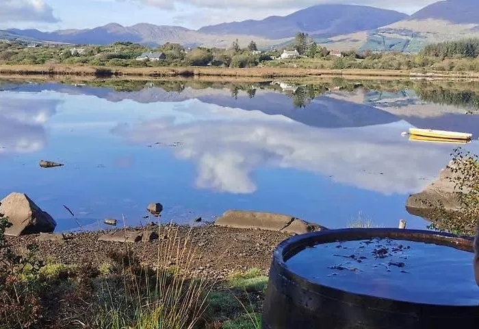 No 14 Village House, Sneem, 4 Bedrooms *
