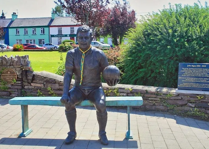 No 14 Village House, Sneem, 4 Bedrooms Дом отдыха